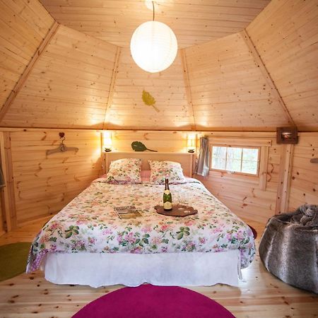 Bed and Breakfast La Roche Aux Fees Lapte Экстерьер фото